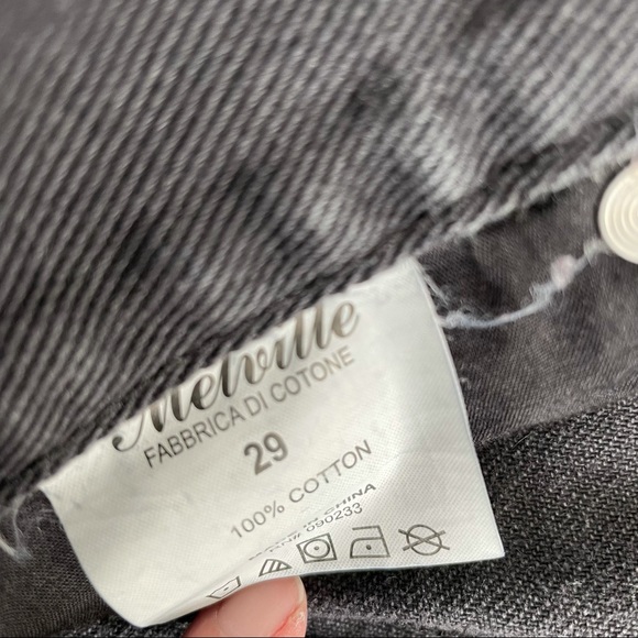 Brandy Melville Distressed Raw Black Denim Skirt - Picture 7 of 7